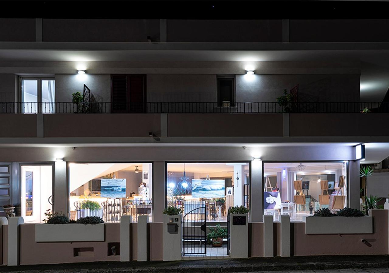 Adua Art Bed & Breakfast Castrignano del Capo Exterior photo
