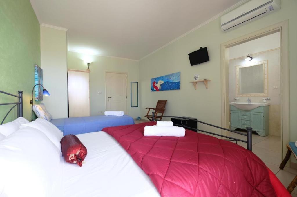 Adua Art Bed & Breakfast Castrignano del Capo Exterior photo