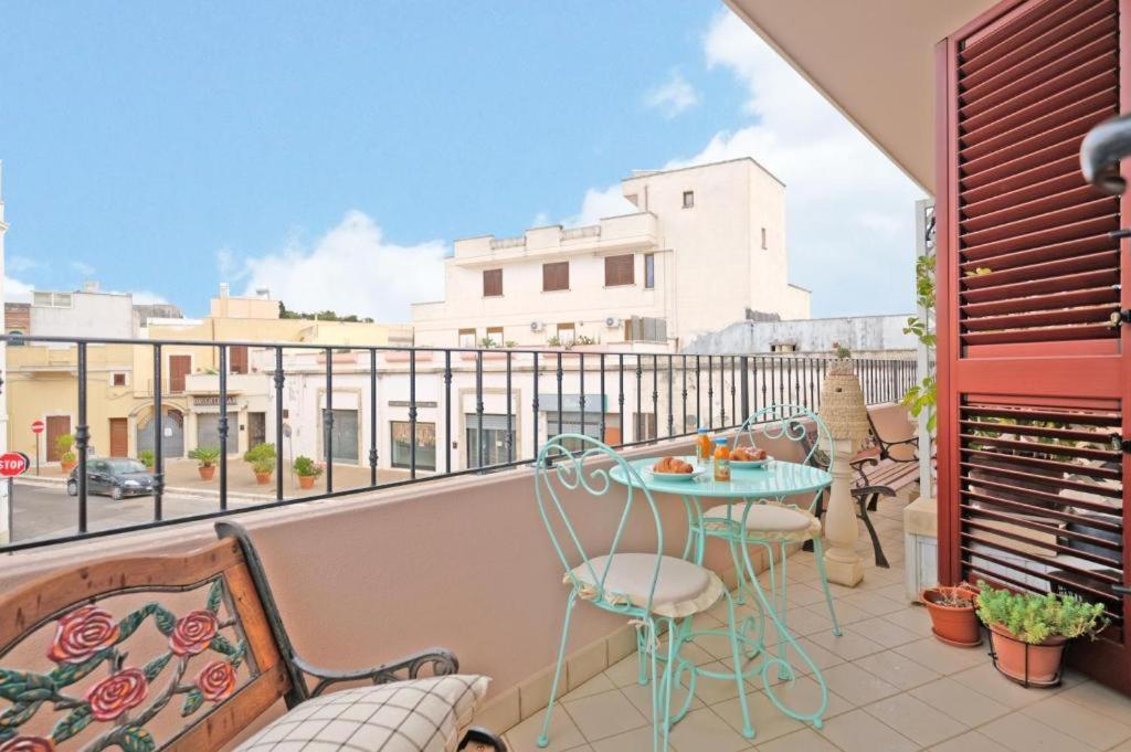 Adua Art Bed & Breakfast Castrignano del Capo Exterior photo